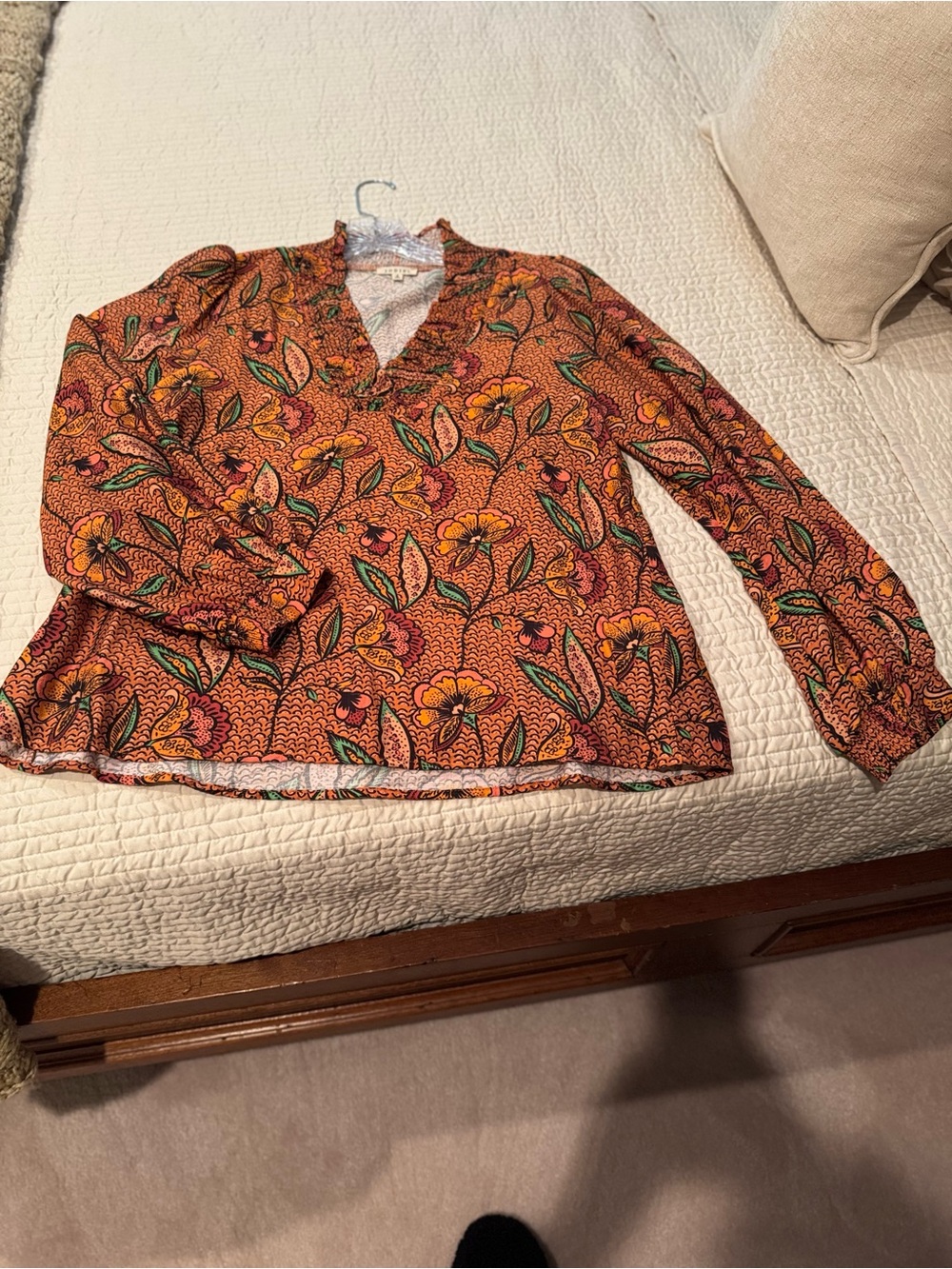 Women’s Orange Floral V-Neck Long Sleeve Top nice fabric.
